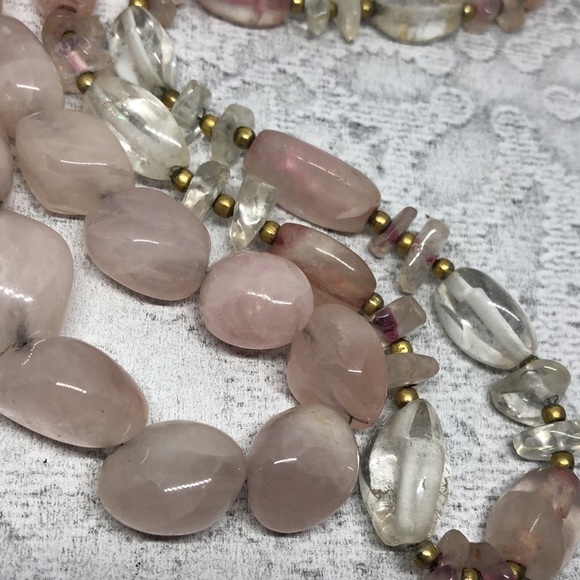 BUNDLE lot 2 vintage pink and white gemstone/stone necklaces boho chunky bead. - Picture 3 of 7